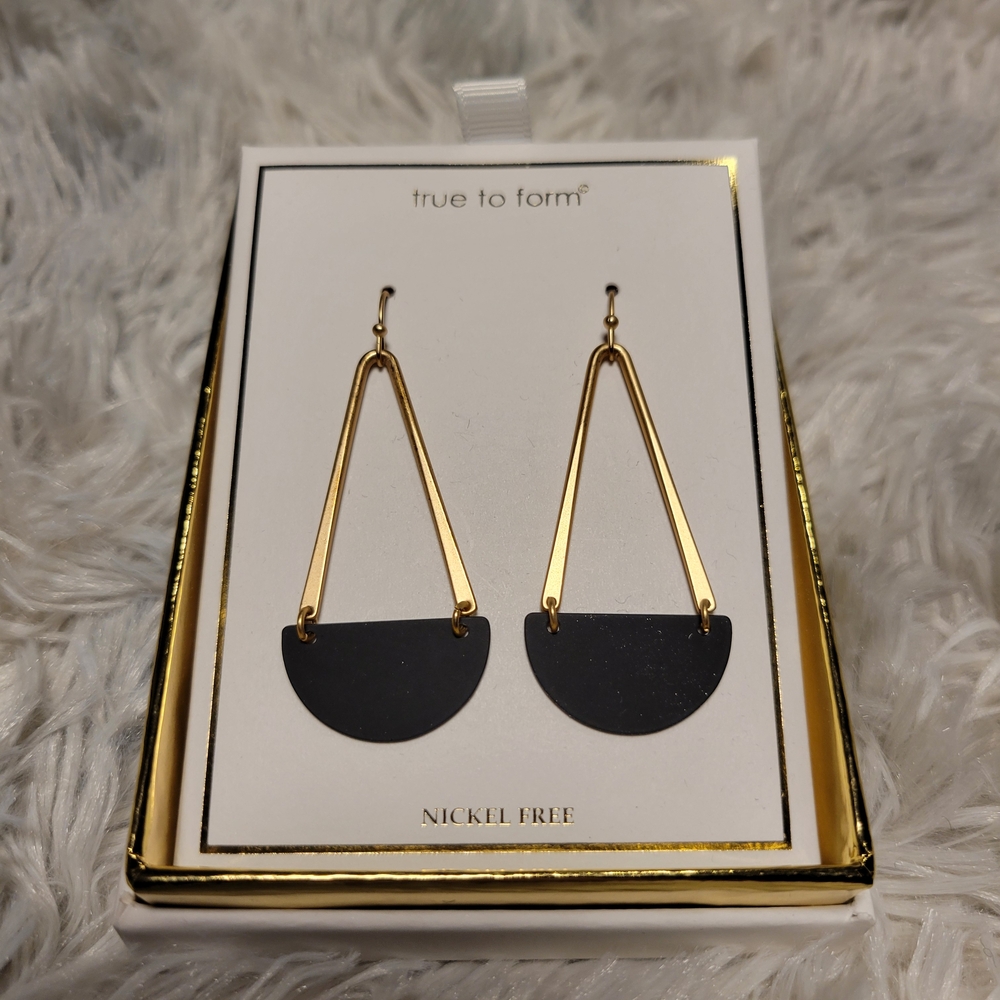 True to Form Geometric Drop Earrings – Gold Tone & Black Half-Moon (A008)
